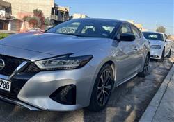 Nissan Maxima